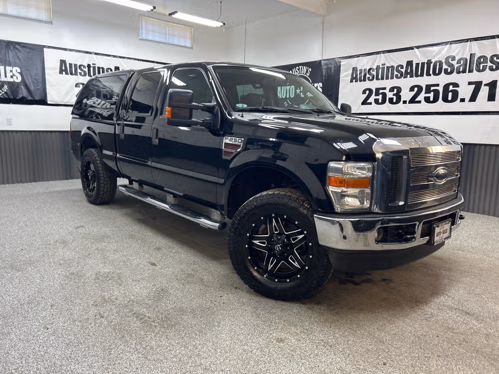 12194 - 2009 Ford F-250 Super Duty XLT Crew Cab
