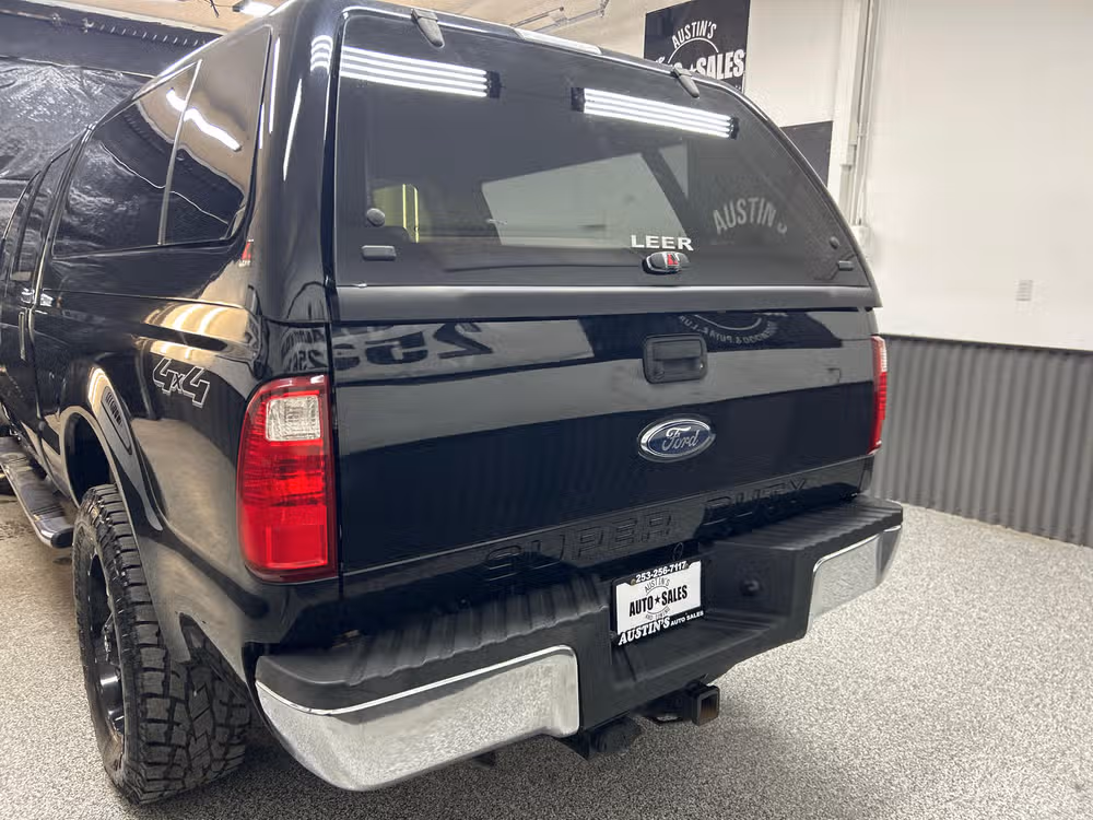 2009 Ford F-250 Super Duty XLT Crew Cab Image 5
