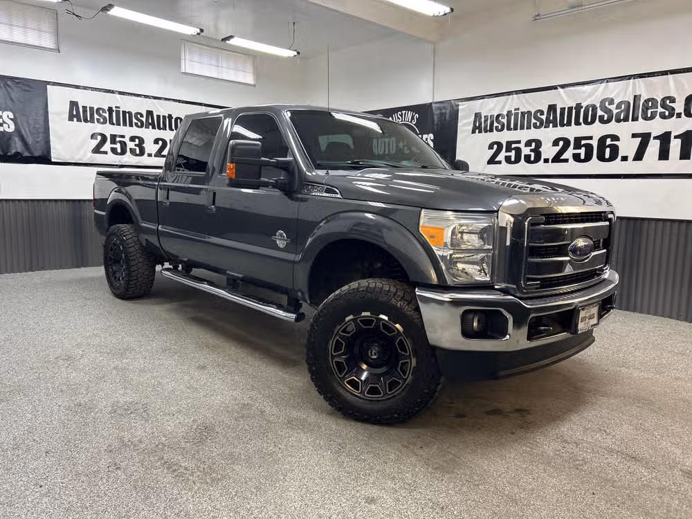12270 - 2015 Ford F-350 Super Duty Lariat Crew Cab