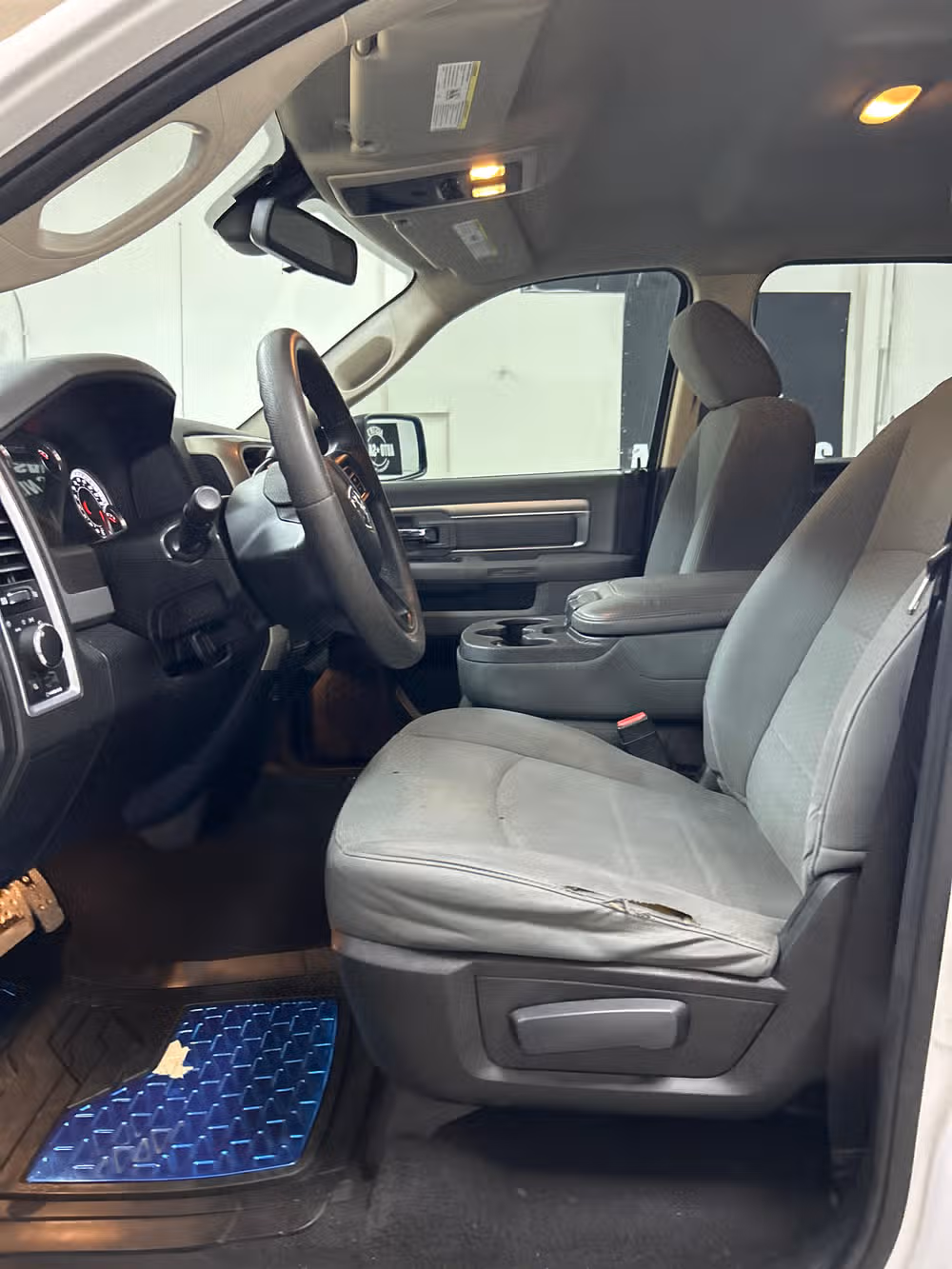 2013 Ram 1500 SLT Quad Cab Image 8