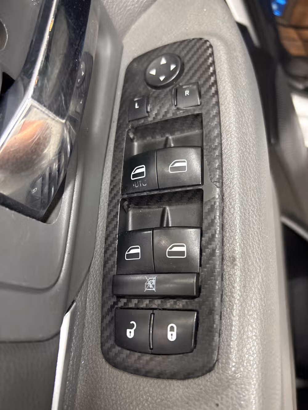 2013 Ram 1500 SLT Quad Cab Image 9