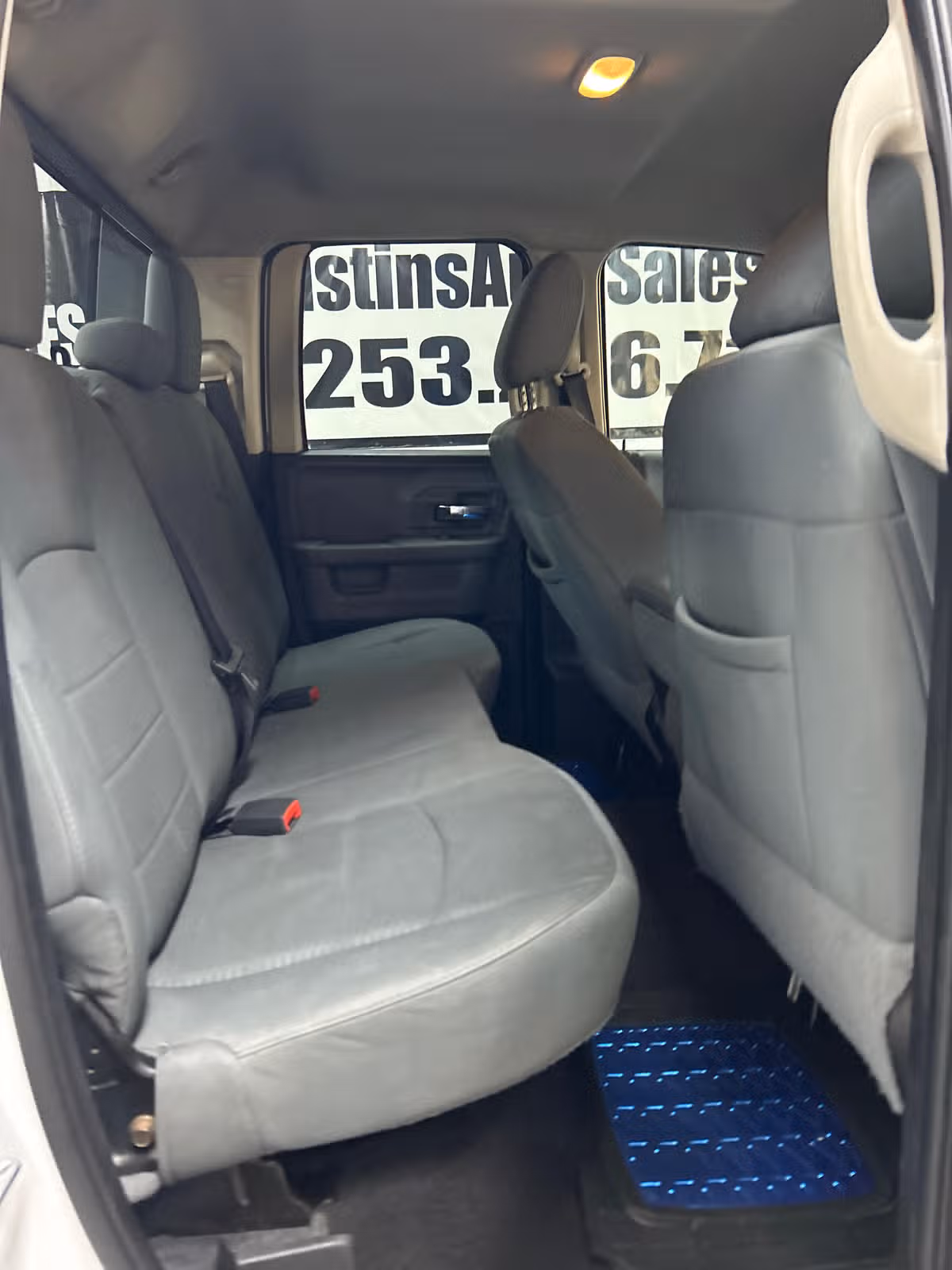 2013 Ram 1500 SLT Quad Cab Image 12