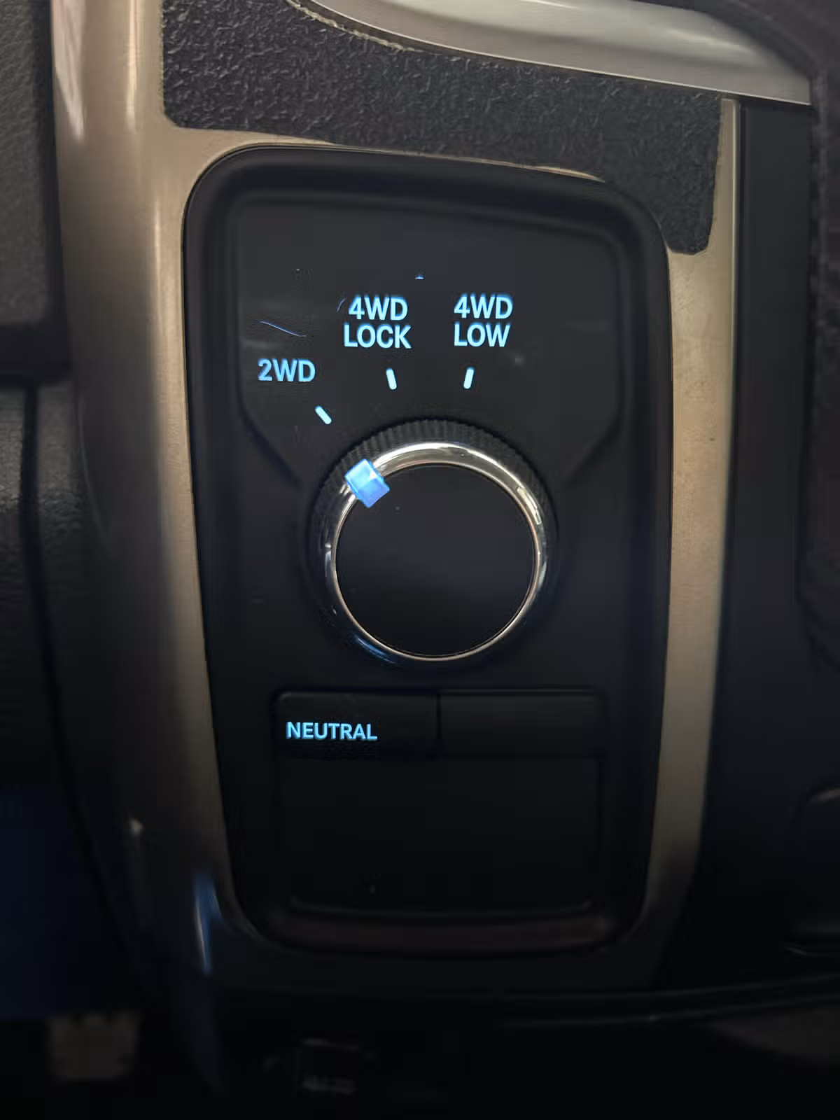 2013 Ram 1500 SLT Quad Cab Image 14