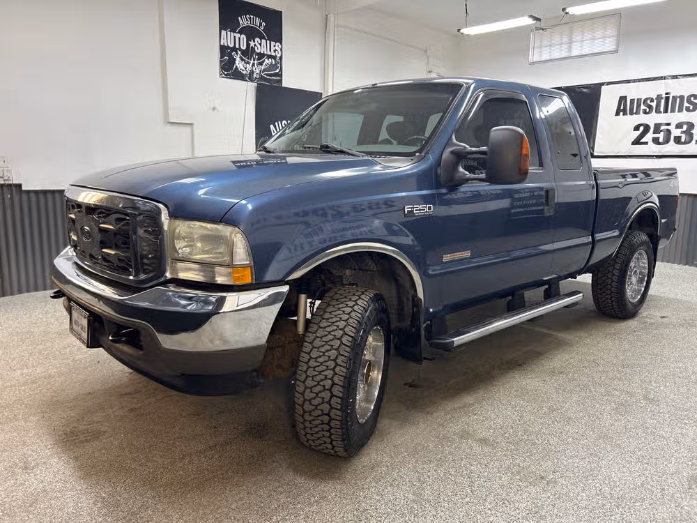 2004 Ford F-250 Super Duty Lariat SuperCab Image 3