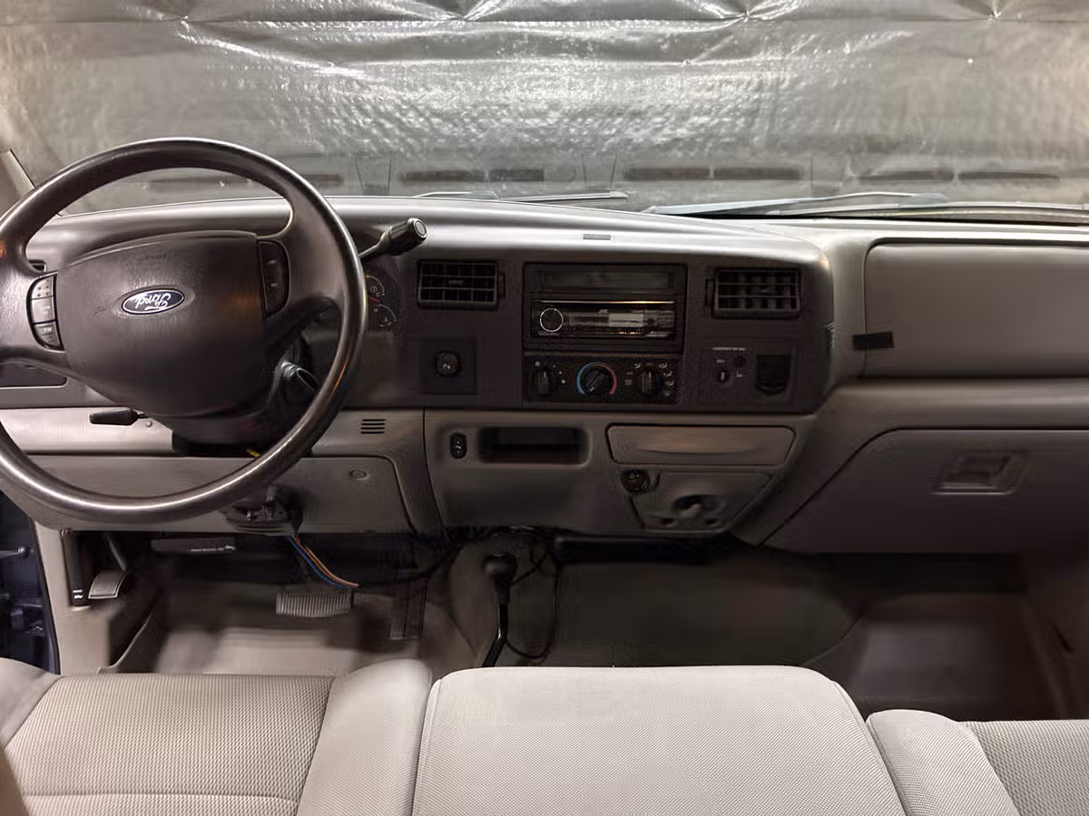 2004 Ford F-250 Super Duty Lariat SuperCab Image 10