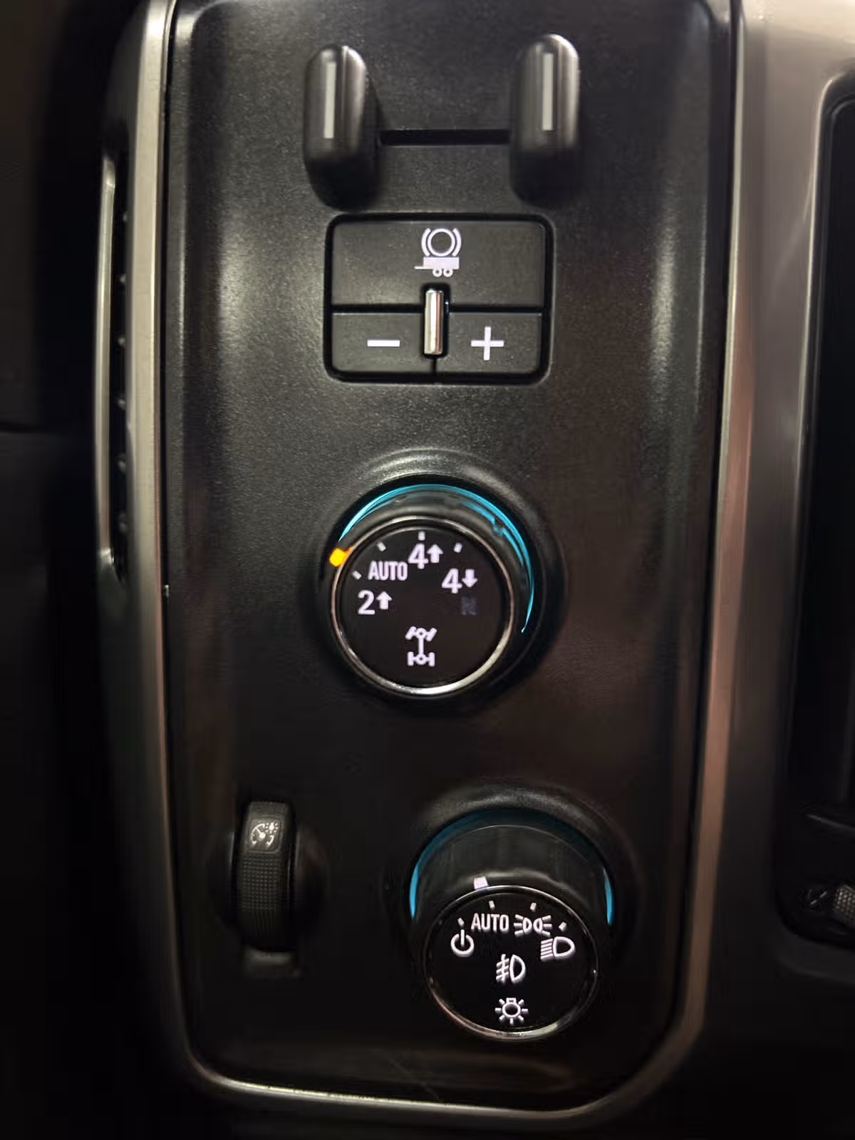 2014 Chevrolet Silverado 1500 LTZ Z71 Double Cab Image 14