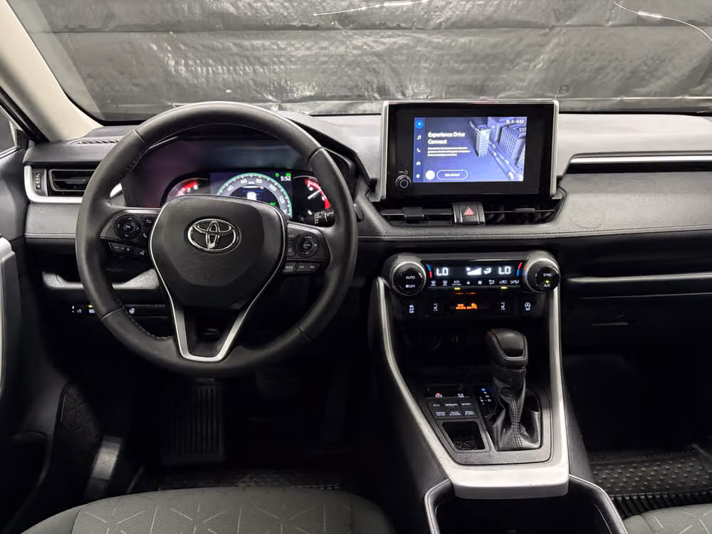 2023 Toyota RAV4 XLE Image 11