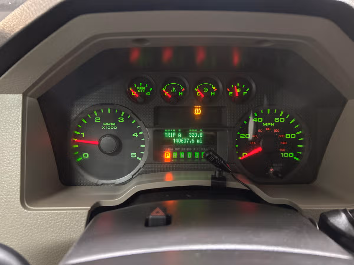 2010 Ford F-250 Super Duty Lariat Crew Cab Image 16