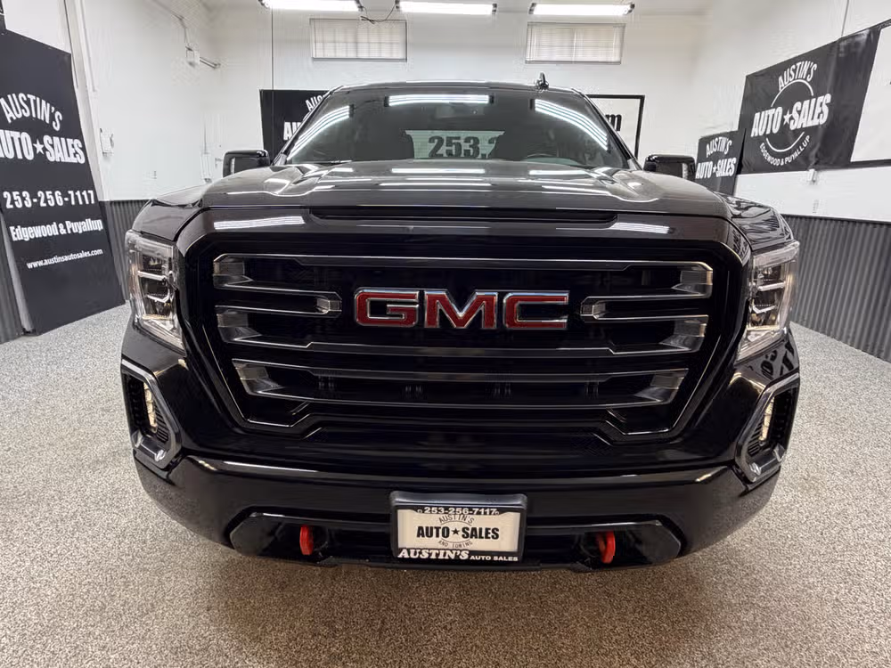 2021 GMC Sierra 1500 AT4 Crew Cab Lower Image 3