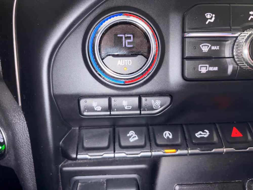 2021 GMC Sierra 1500 AT4 Crew Cab Image 16