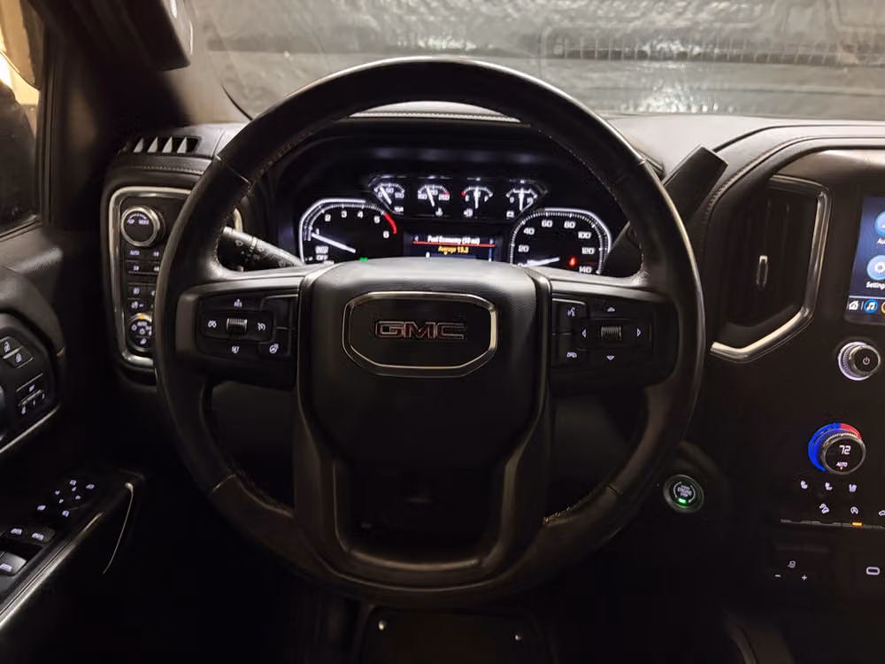 2021 GMC Sierra 1500 AT4 Crew Cab Image 12