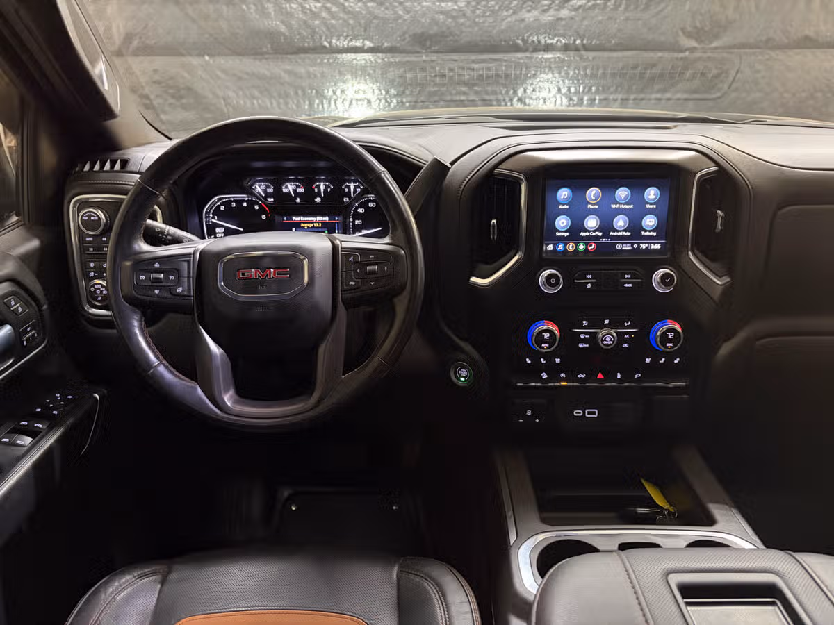 2021 GMC Sierra 1500 AT4 Crew Cab Image 11