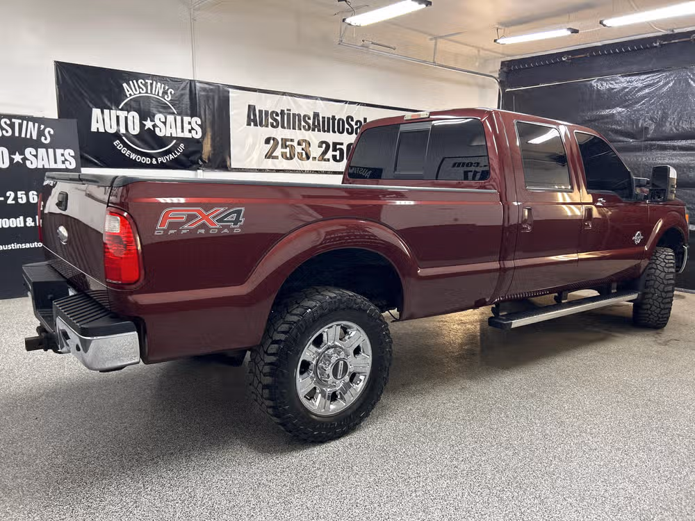 2012 Ford F-350 Super Duty Lariat Crew Cab Image 6