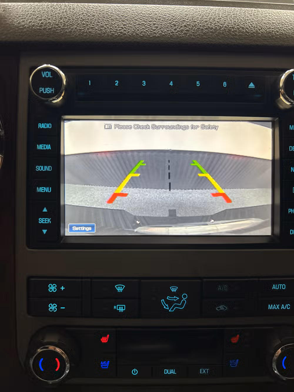 2012 Ford F-350 Super Duty Lariat Crew Cab Image 16
