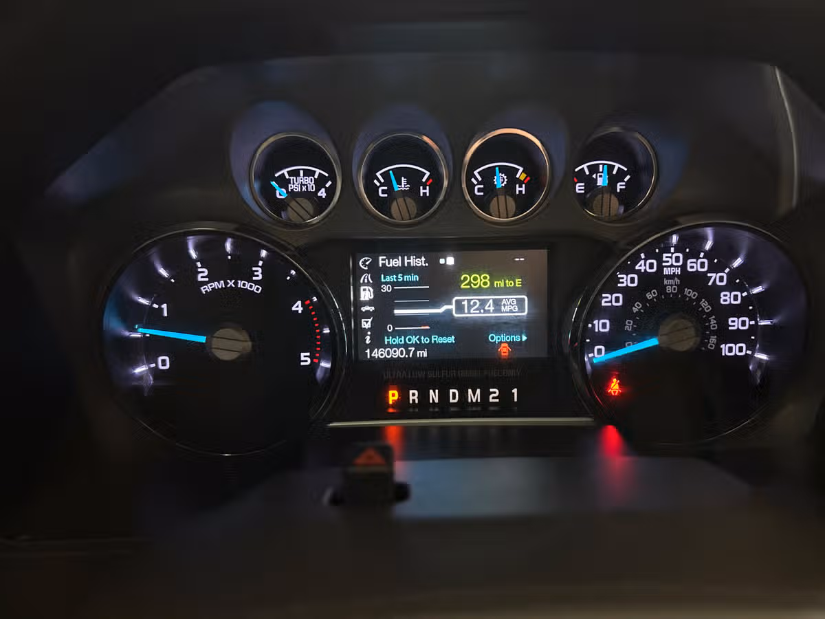 2012 Ford F-350 Super Duty Lariat Crew Cab Image 18