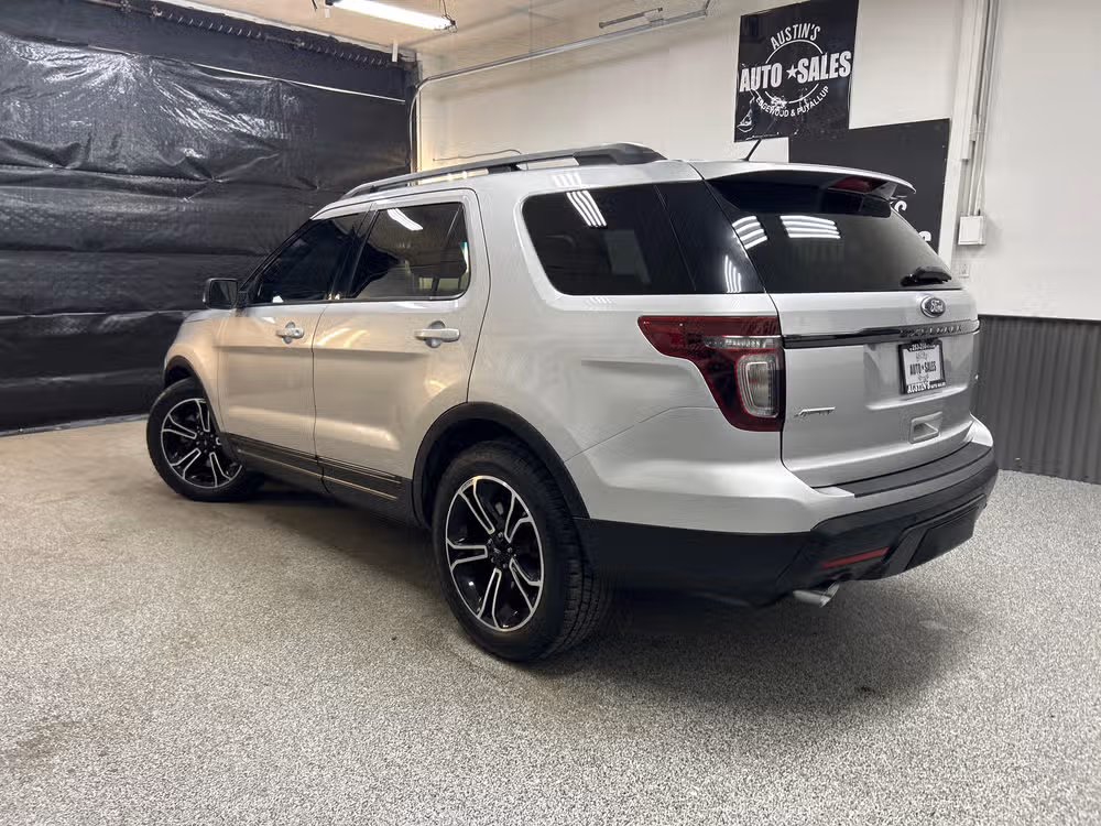 2015 Ford Explorer Sport Image 4