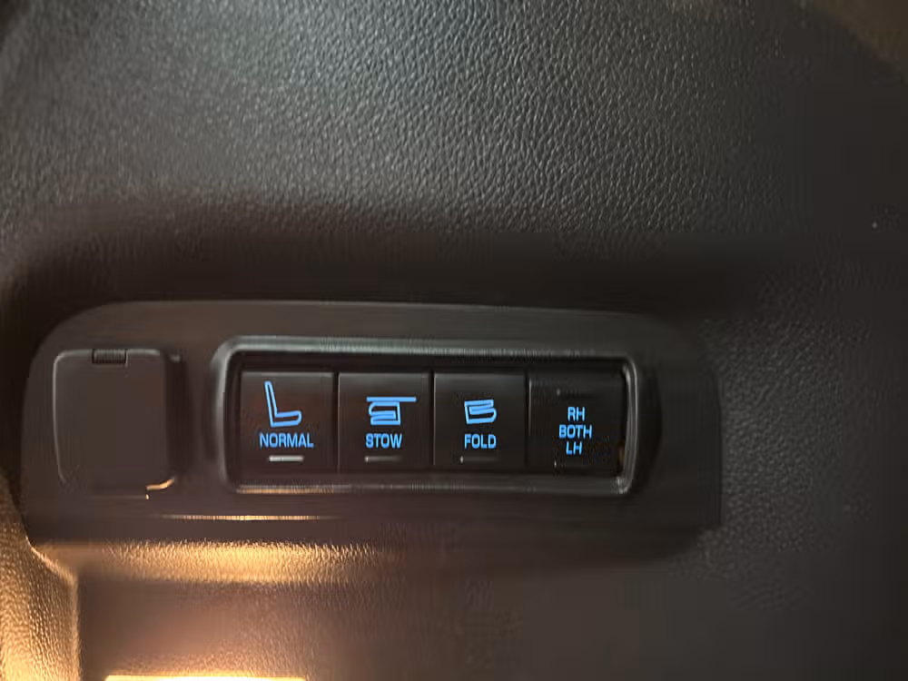 2015 Ford Explorer Sport Image 14