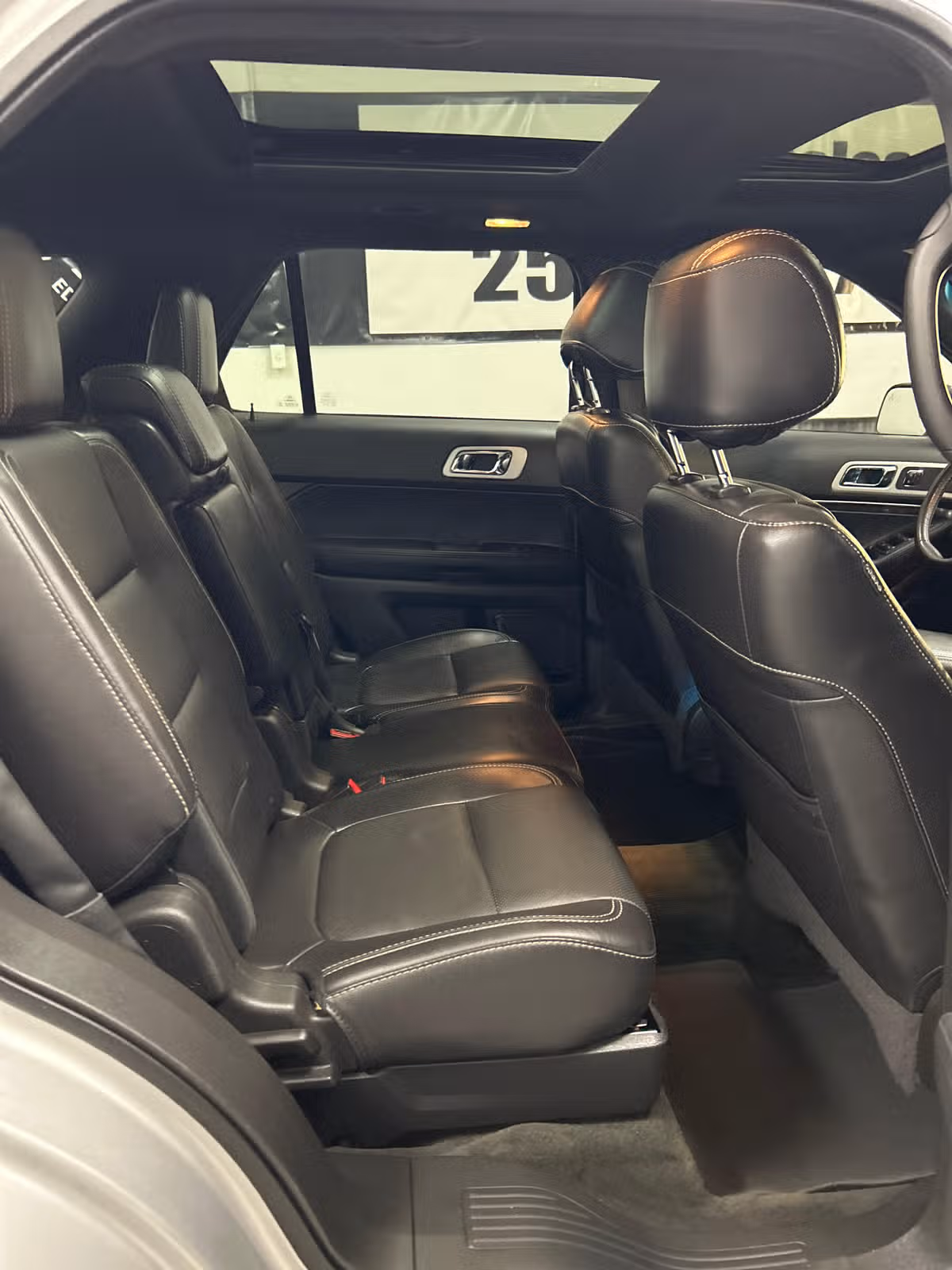 2015 Ford Explorer Sport Image 15