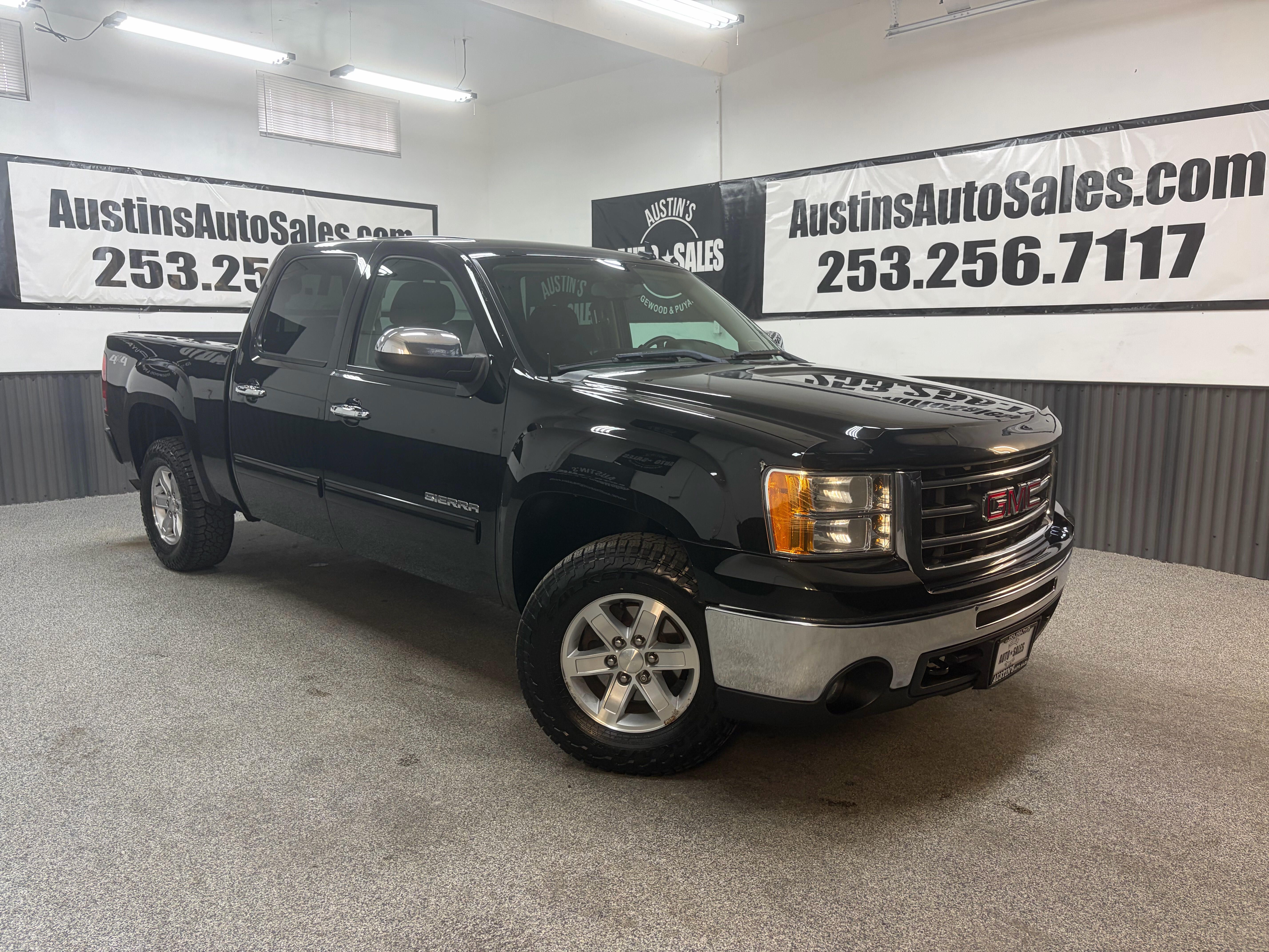 2013 GMC Sierra 4WD Crew Cab SLE SWB's photo