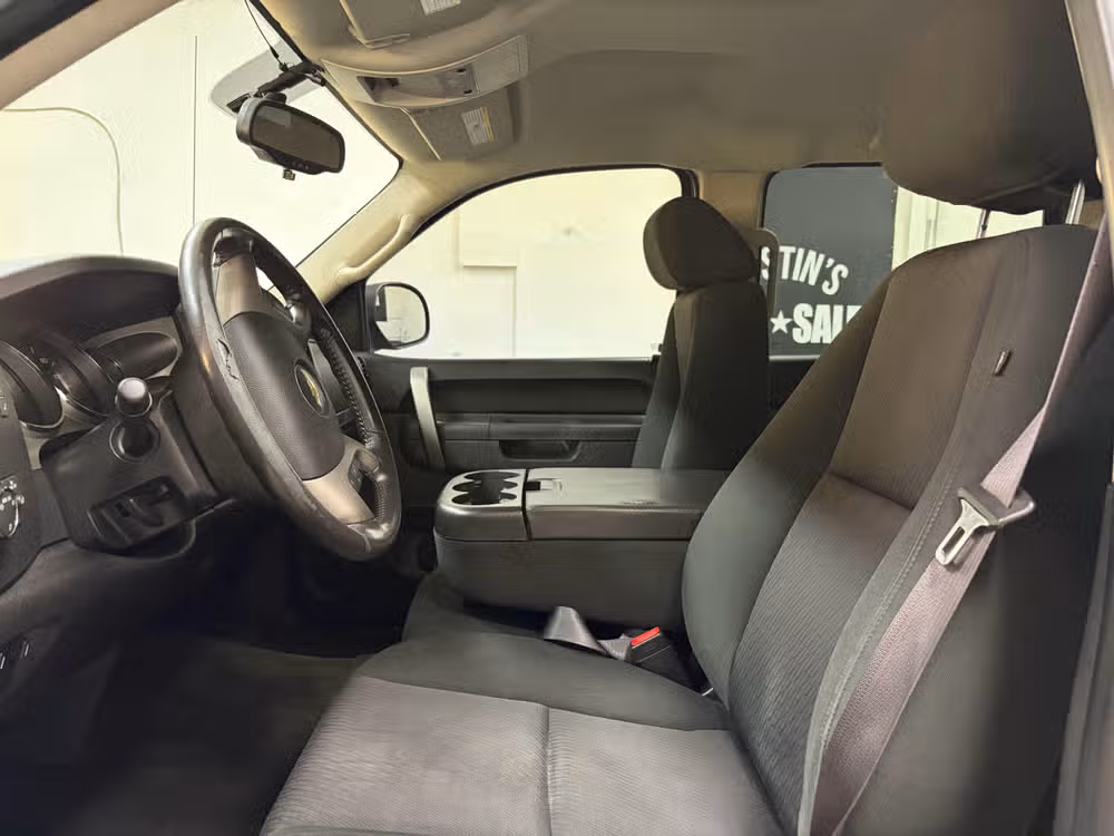 2011 Chevrolet Silverado 1500 LT Crew Cab Image 16