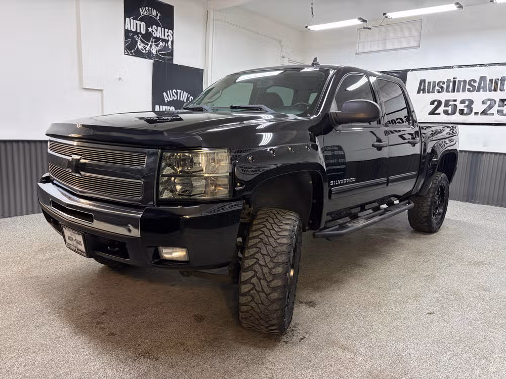 2011 Chevrolet Silverado 1500 LT Crew Cab Image 6
