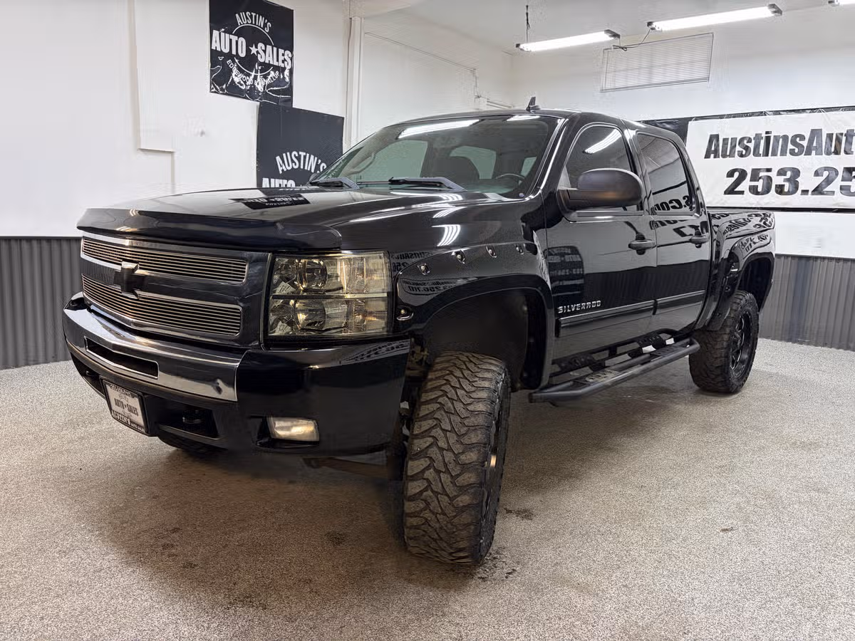 2011 Chevrolet Silverado 1500 LT Crew Cab Image 6