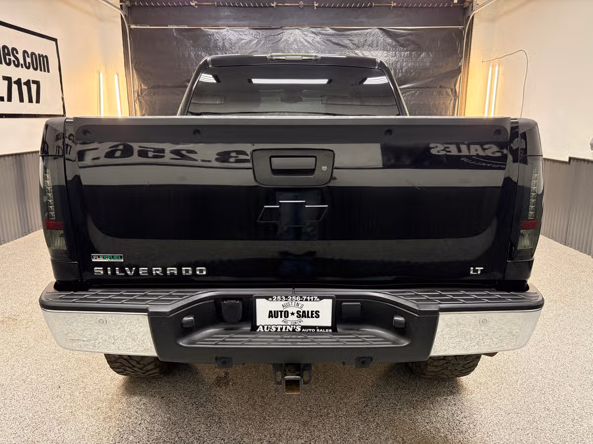 2011 Chevrolet Silverado 1500 LT Crew Cab Image 4