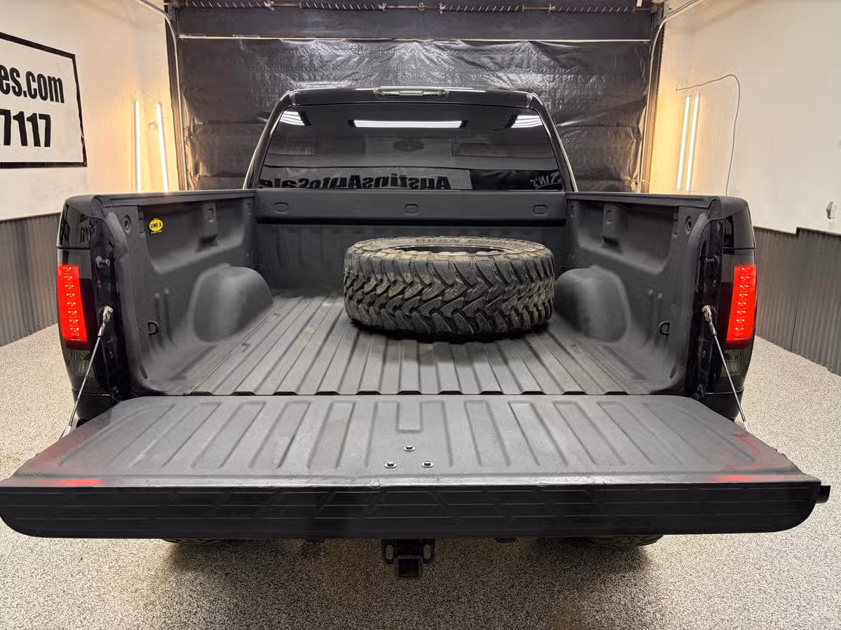 2011 Chevrolet Silverado 1500 LT Crew Cab Image 18