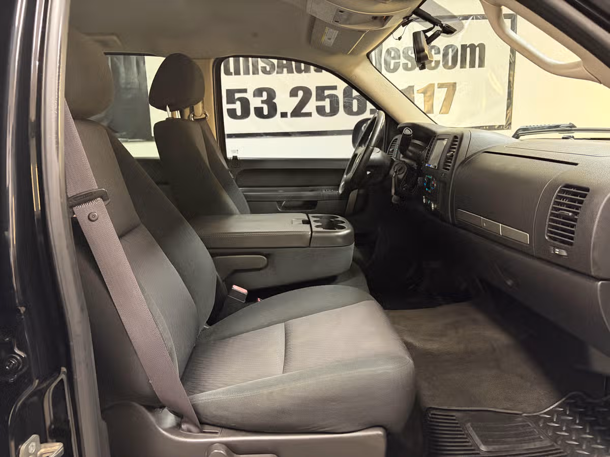 2011 Chevrolet Silverado 1500 LT Crew Cab Image 20