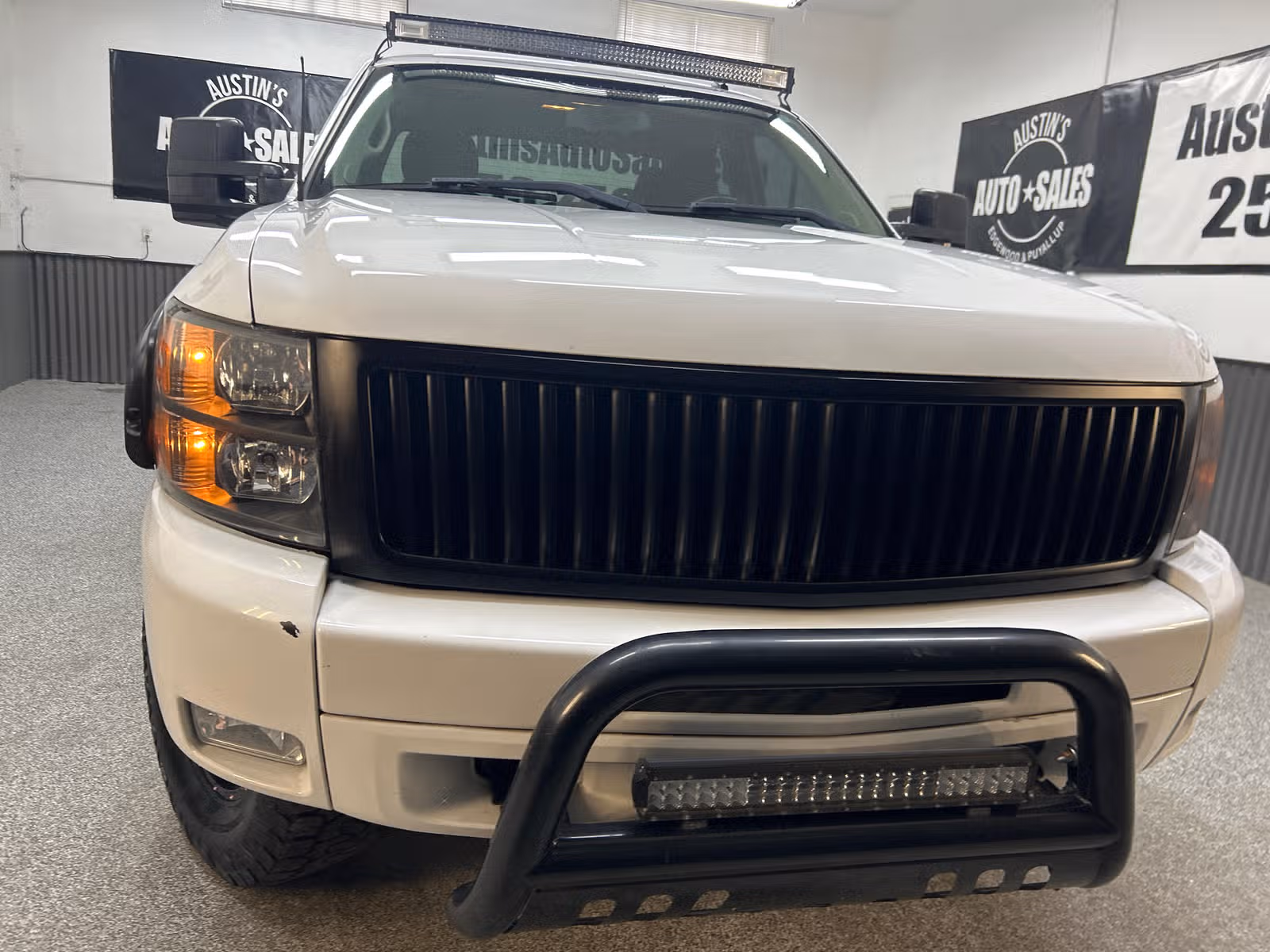 2013 Chevrolet Silverado 1500 LT Extended Cab Upper Image 2