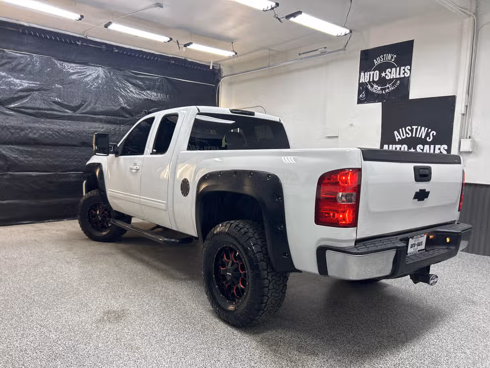 2013 Chevrolet Silverado 1500 LT Extended Cab Image 4