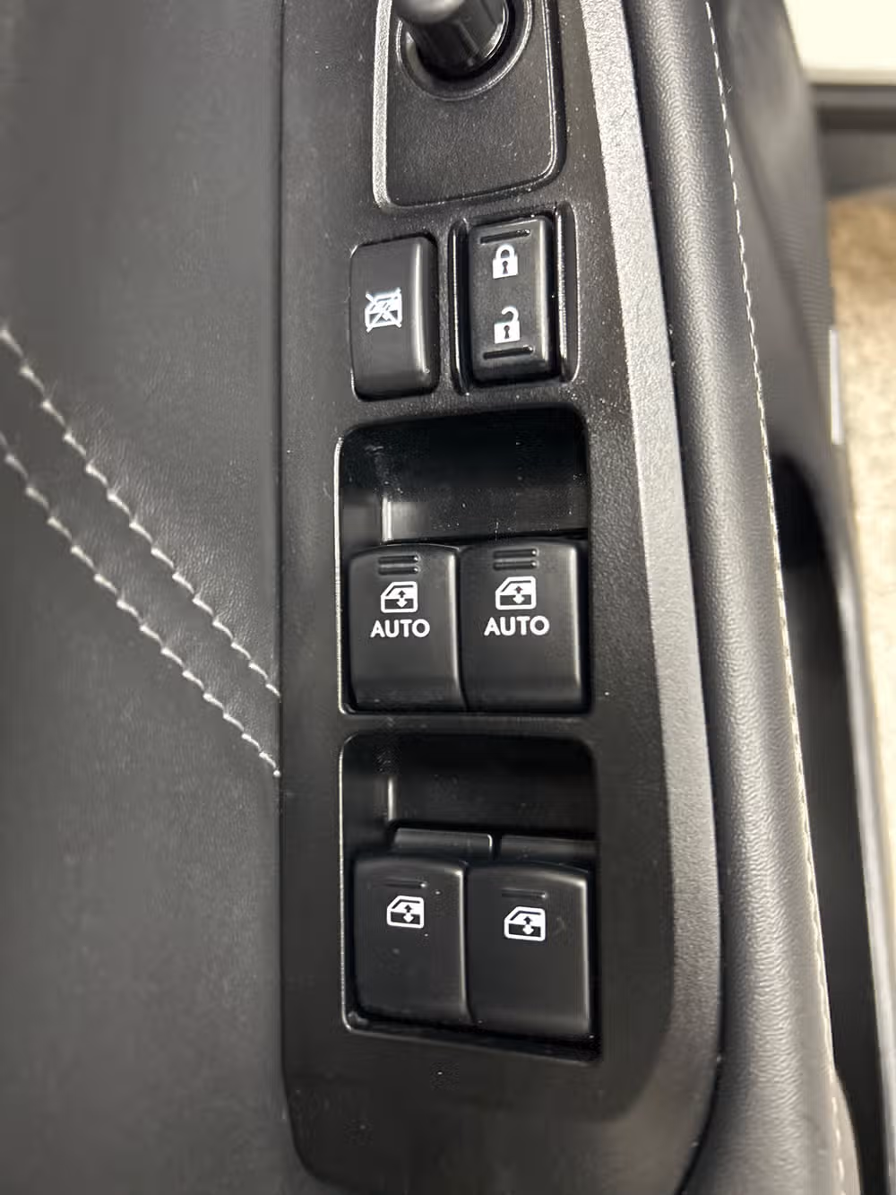 2019 Subaru Outback 3.6R Limited Crossover Image 9