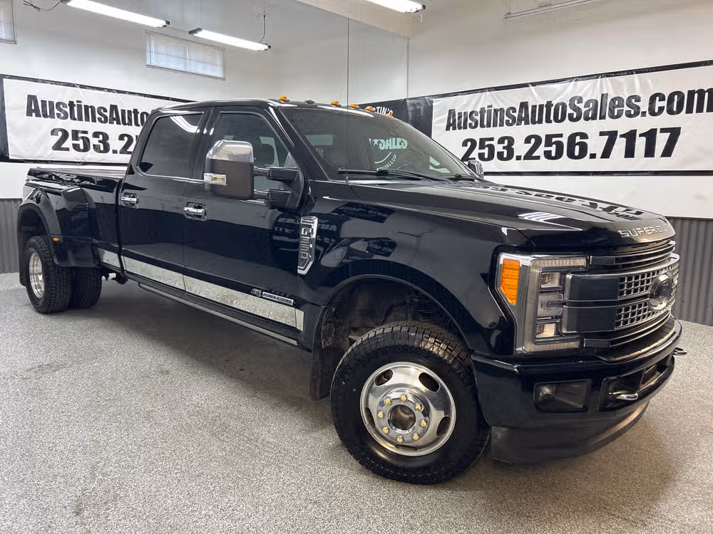 12378 - 2017 Ford F-350 Super Duty Platinum Crew Cab