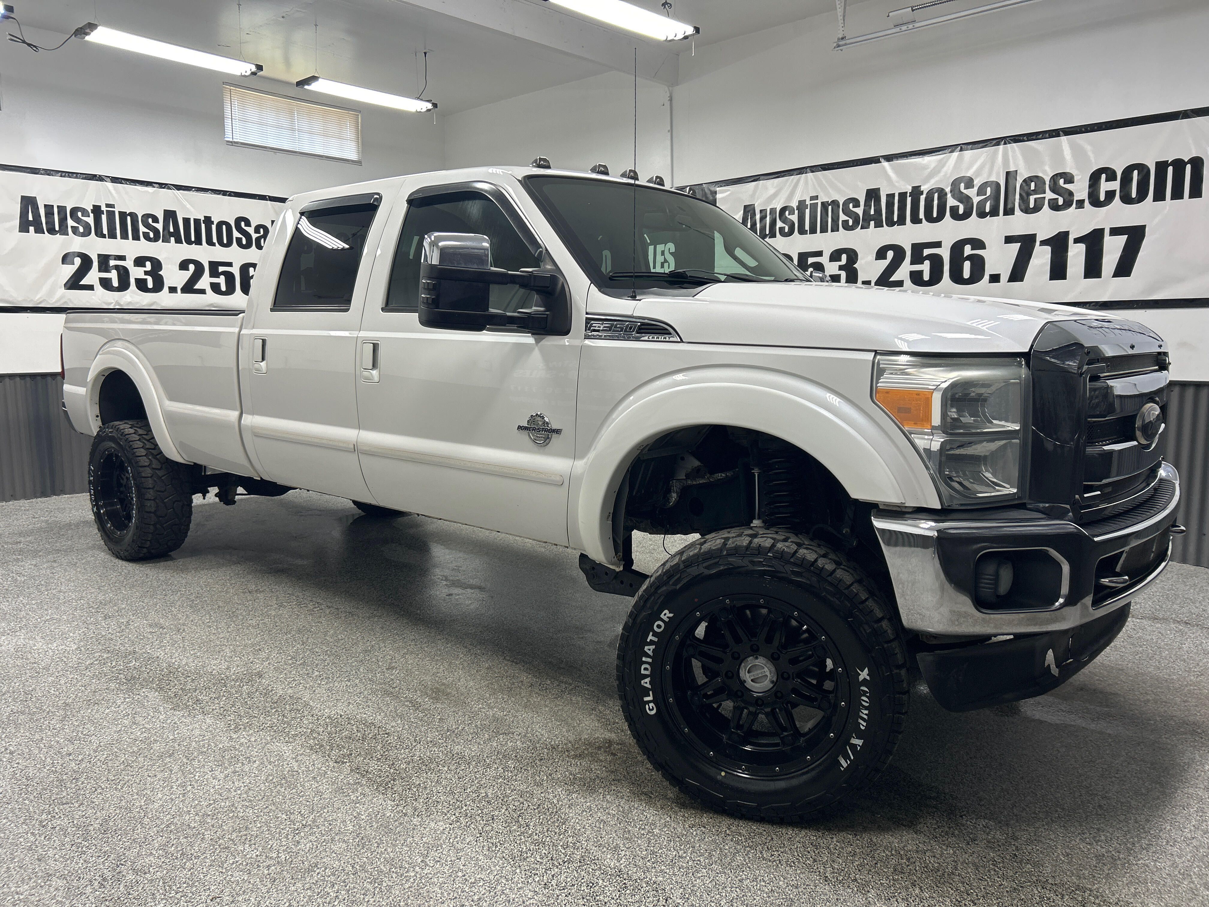 2011 Ford F-350 Super Duty Lariat