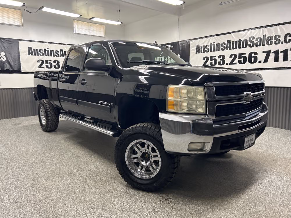 2007 Chevrolet Silverado 2500HD LT2 Crew Cab Image 1