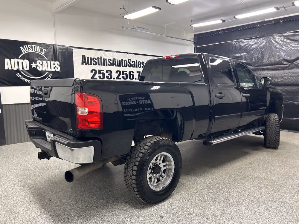 2007 Chevrolet Silverado 2500HD LT2 Crew Cab Image 6