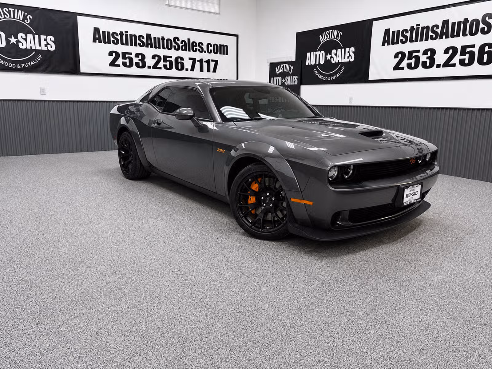 2023 Dodge Challenger R/T Scat Pack Upper Image 1