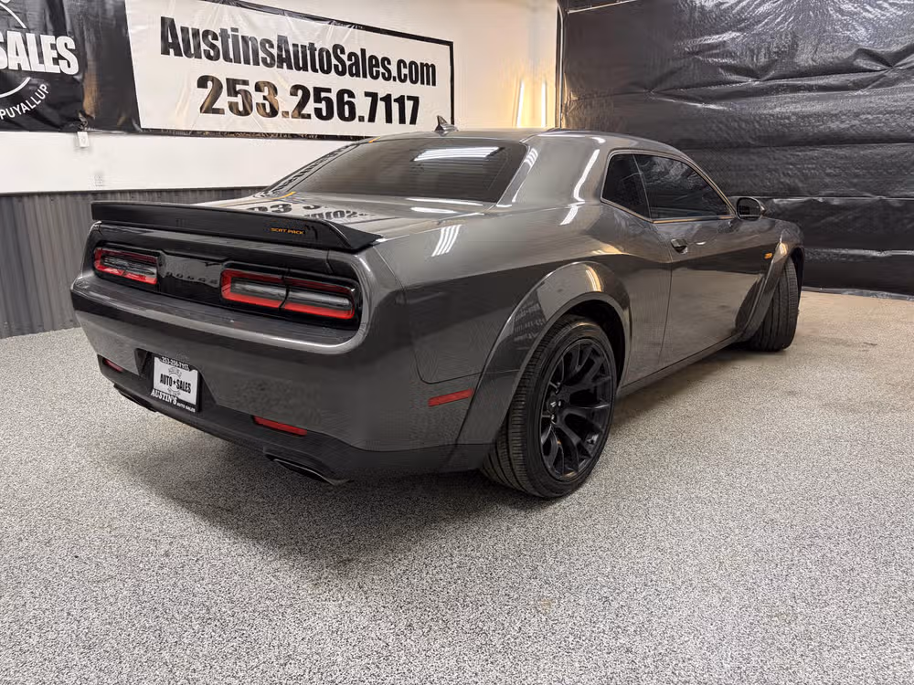 2023 Dodge Challenger R/T Scat Pack Image 3