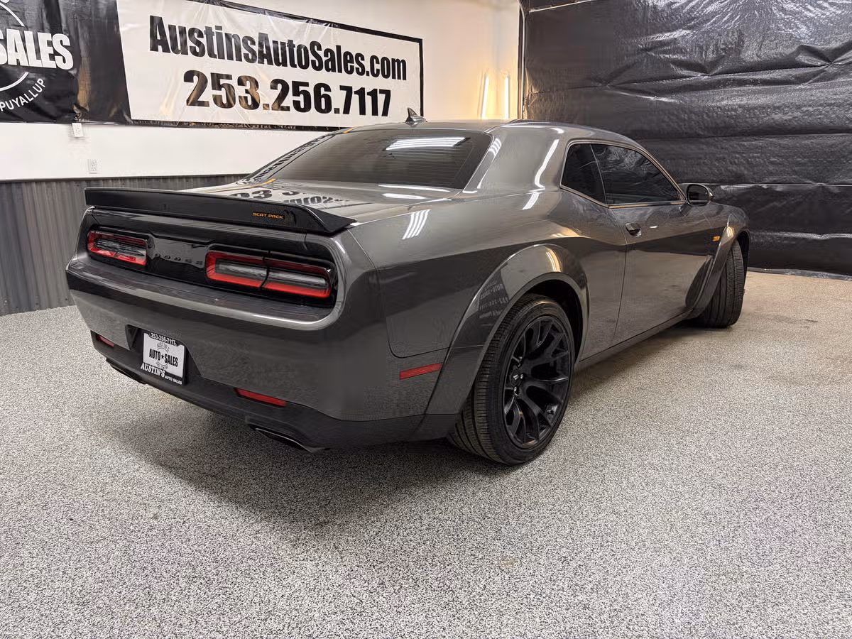 2023 Dodge Challenger R/T Scat Pack Image 3