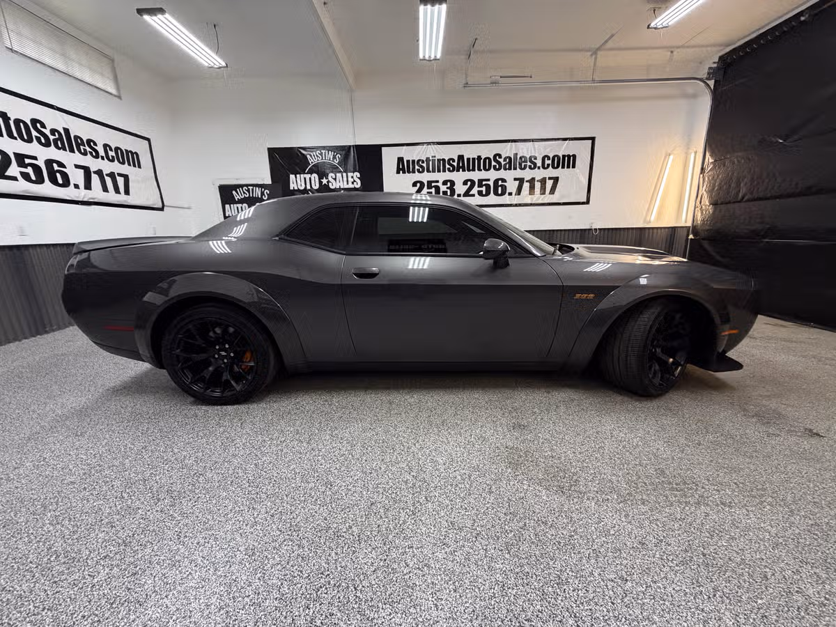 2023 Dodge Challenger R/T Scat Pack Image 2
