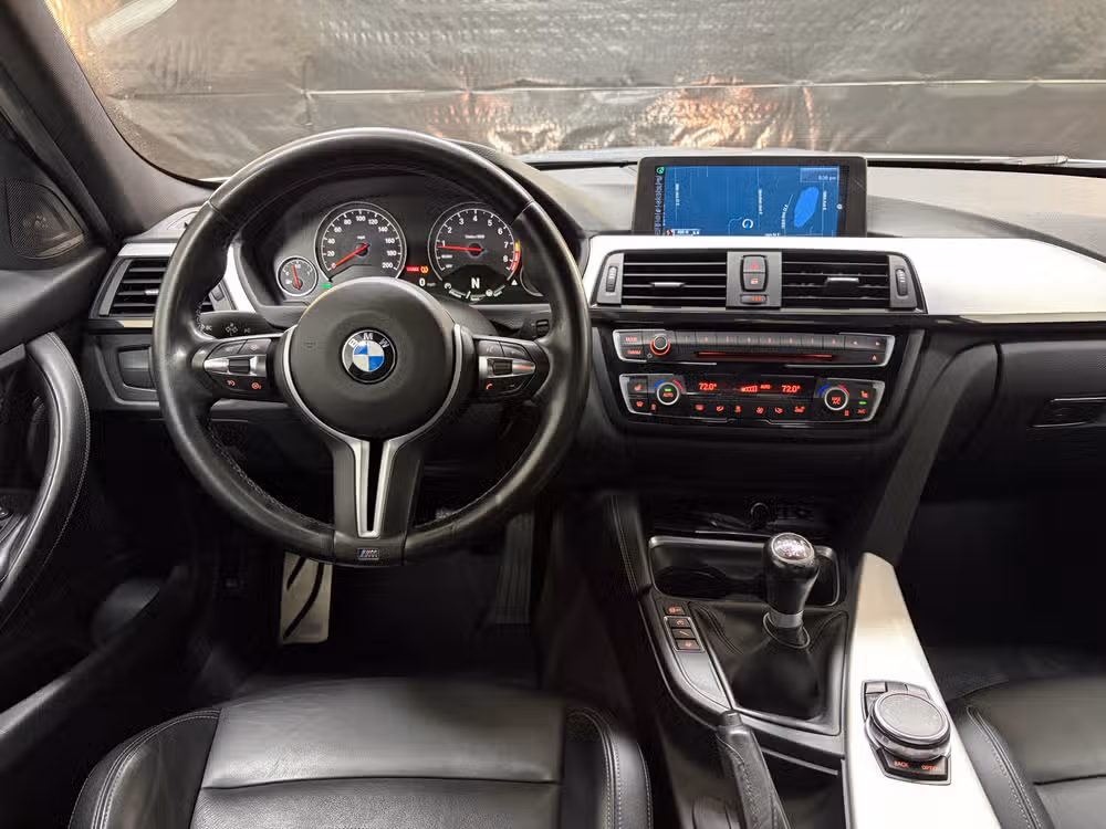 2015 BMW M3 Base Image 10