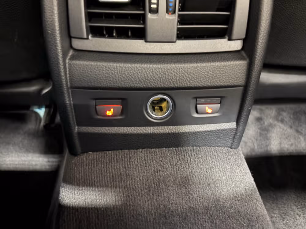 2015 BMW M3 Base Image 20