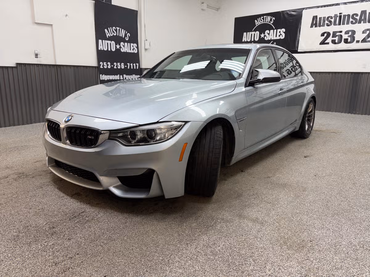 2015 BMW M3 Base Image 6