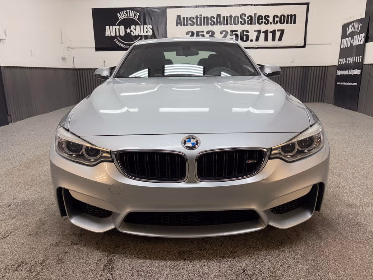 2015 BMW M3 Base Image 5