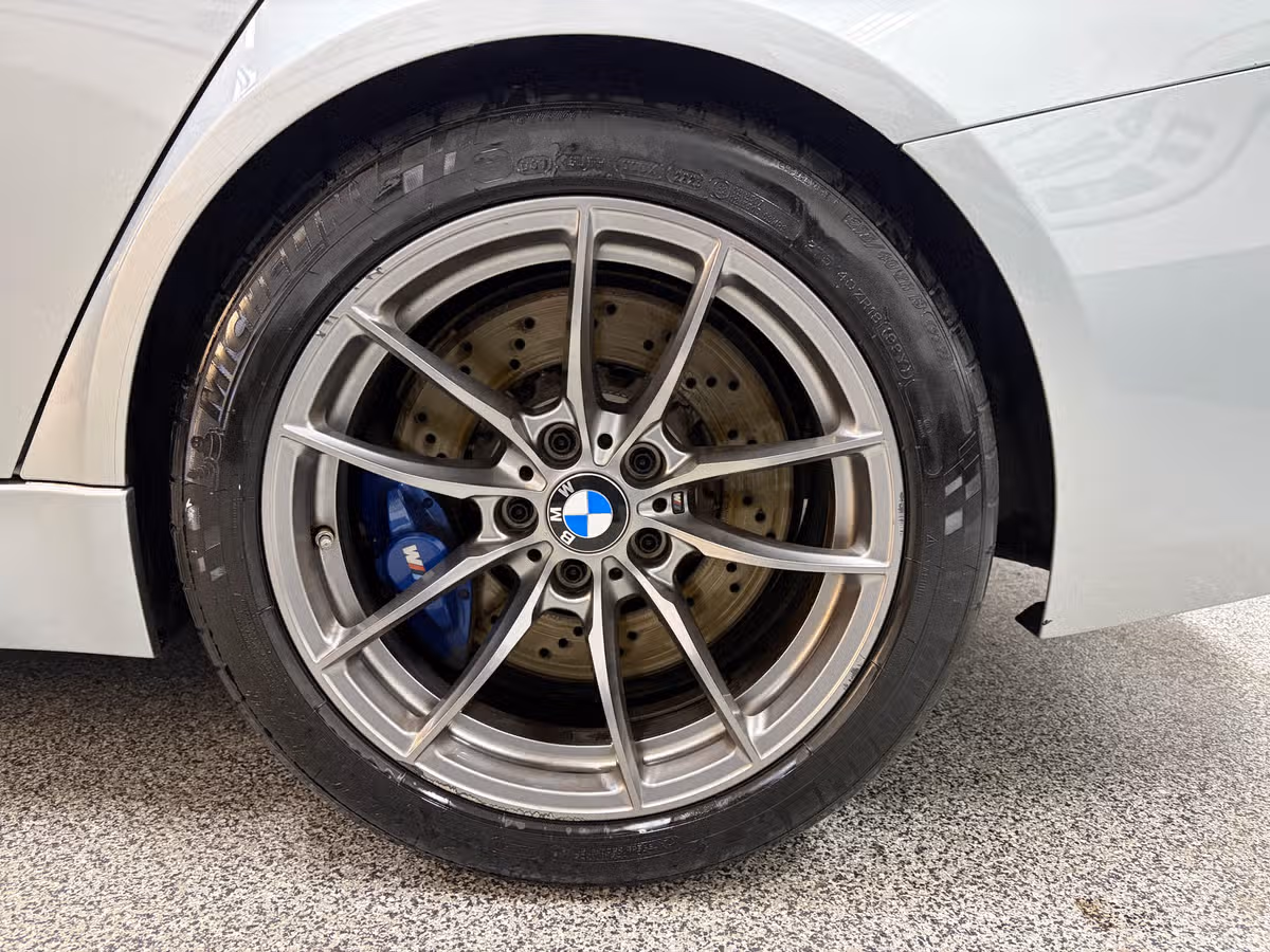 2015 BMW M3 Base Image 9
