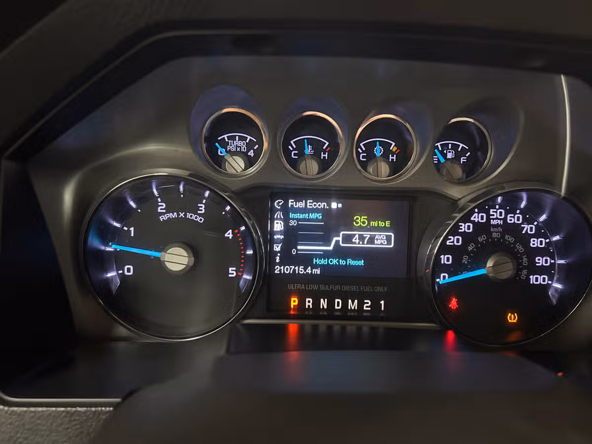 2014 Ford F-350 Super Duty Lariat Crew Cab Image 16