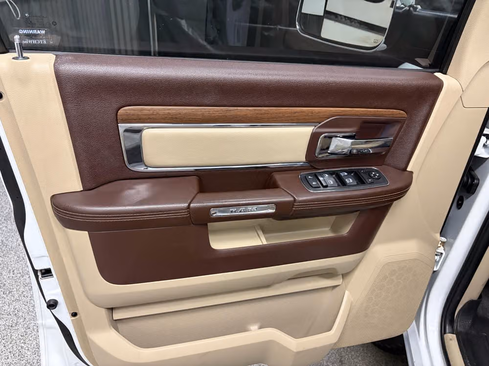 2014 Ram 2500 Laramie Crew Cab Image 17