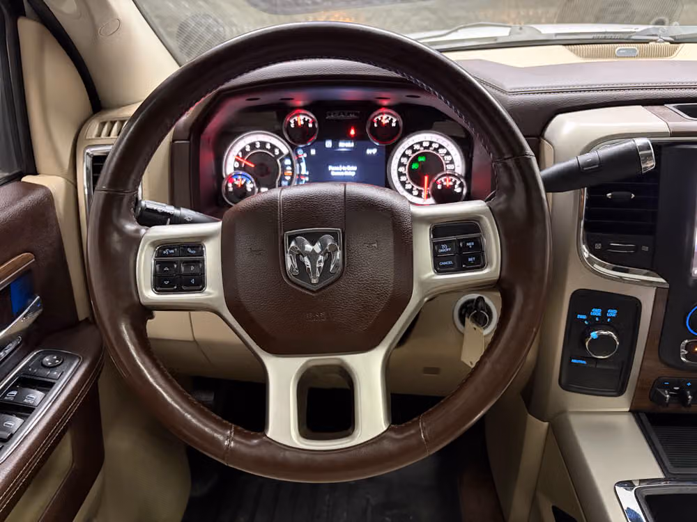 2014 Ram 2500 Laramie Crew Cab Image 11