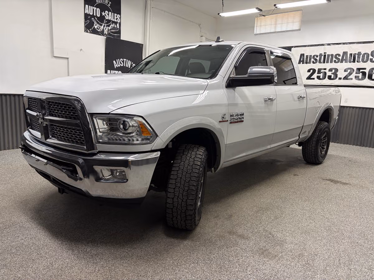 2014 Ram 2500 Laramie Crew Cab Image 6