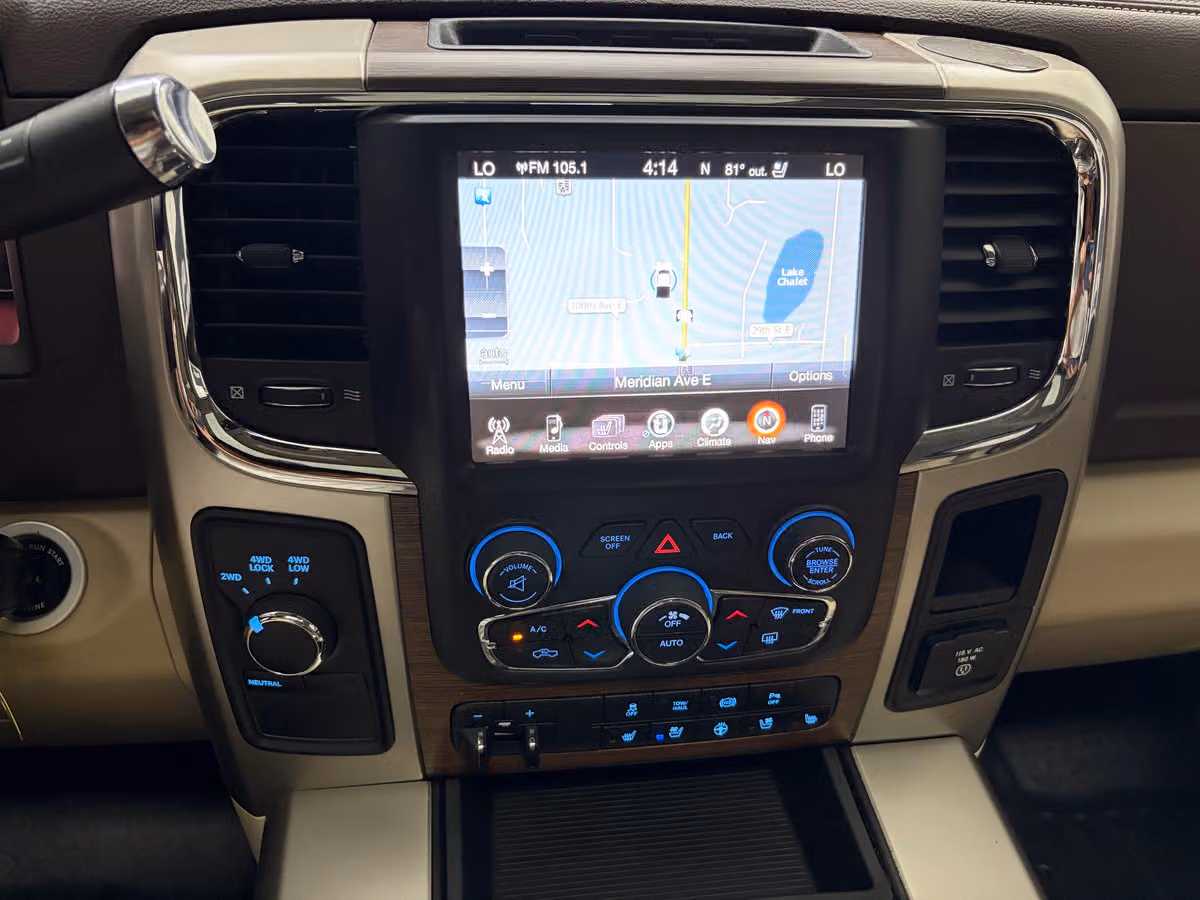 2014 Ram 2500 Laramie Crew Cab Image 13